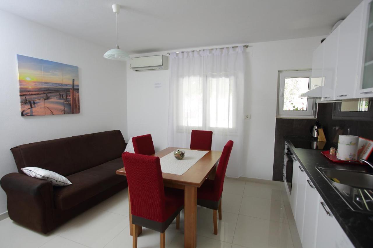 Apartman Luka Split Bagian luar foto