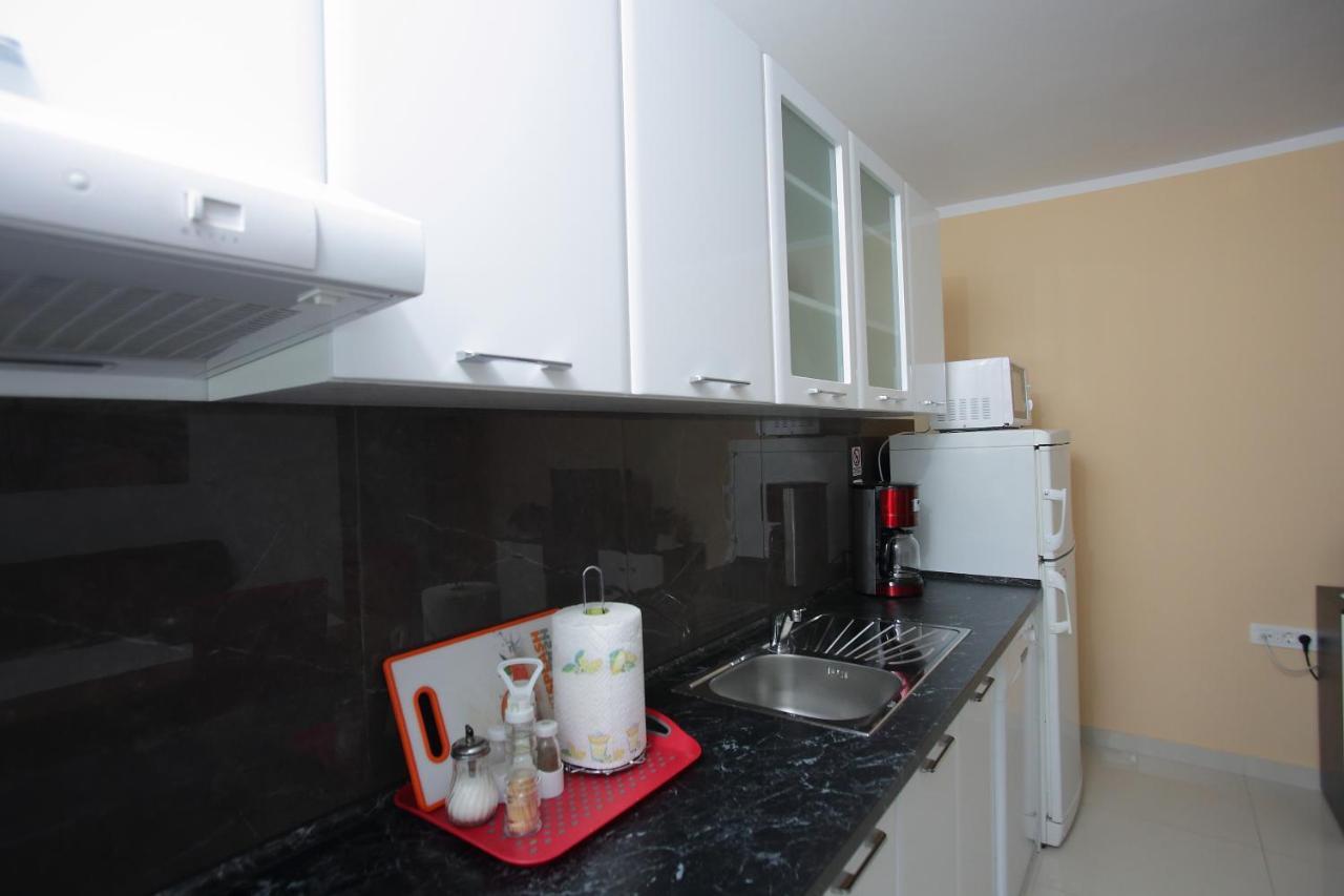 Apartman Luka Split Bagian luar foto