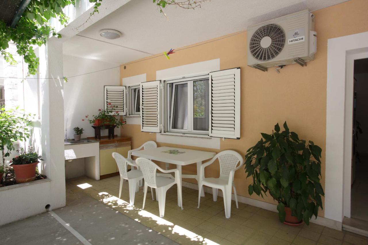 Apartman Luka Split Bagian luar foto
