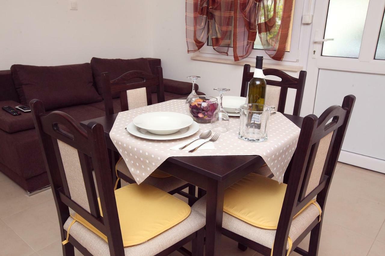 Apartman Luka Split Bagian luar foto