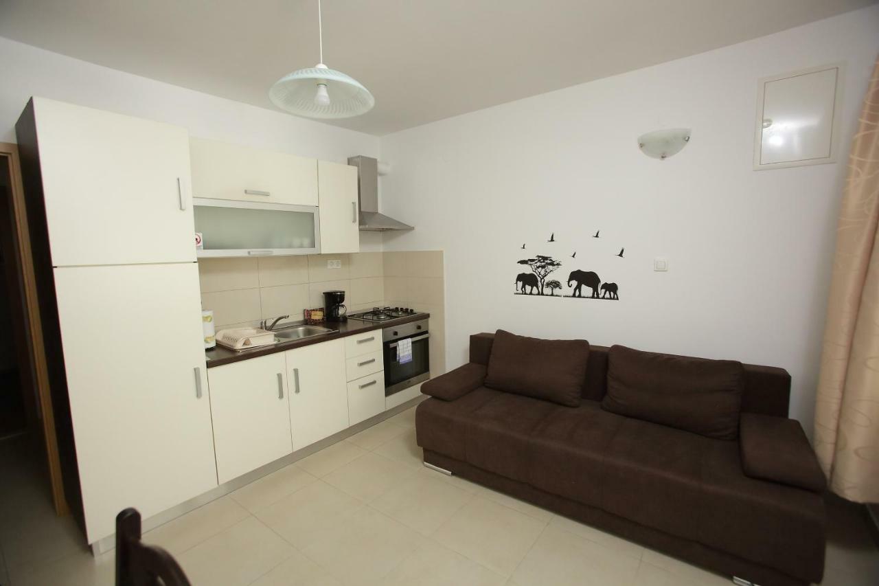 Apartman Luka Split Bagian luar foto