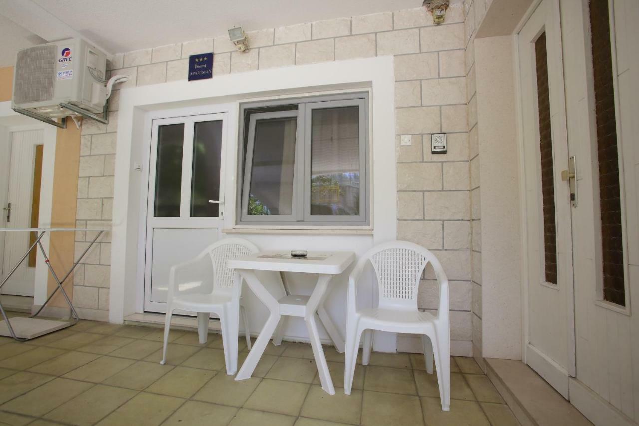 Apartman Luka Split Bagian luar foto