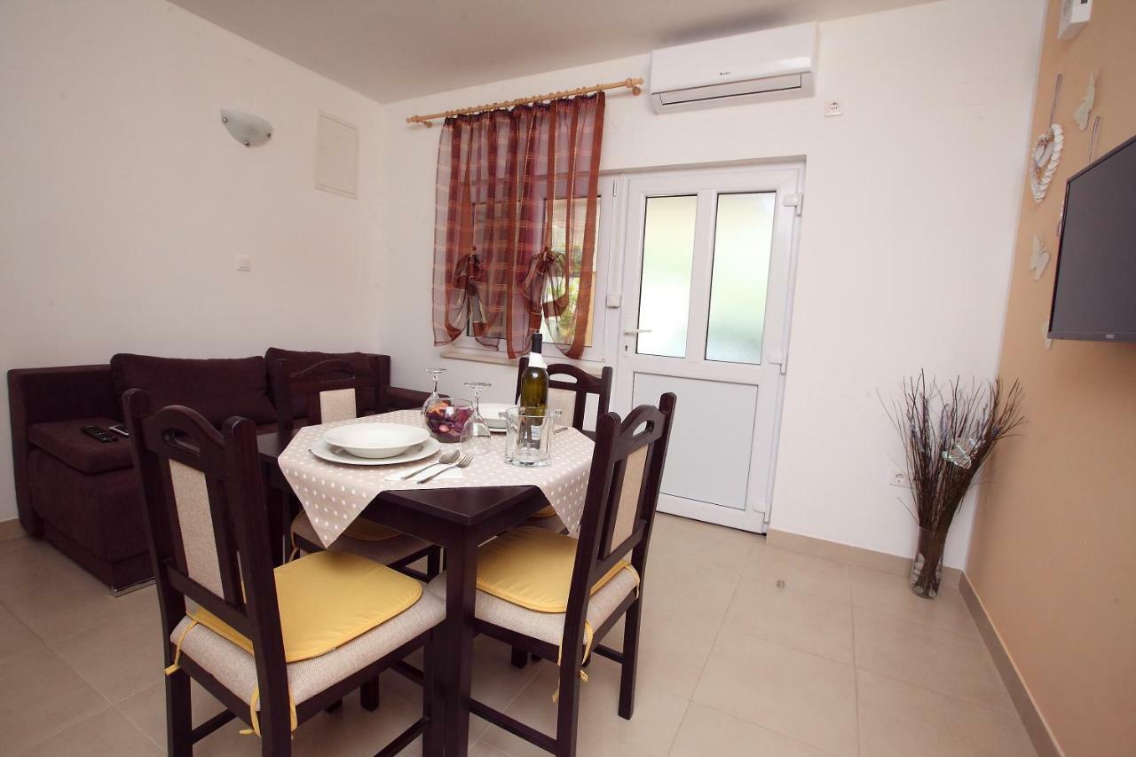 Apartman Luka Split Bagian luar foto